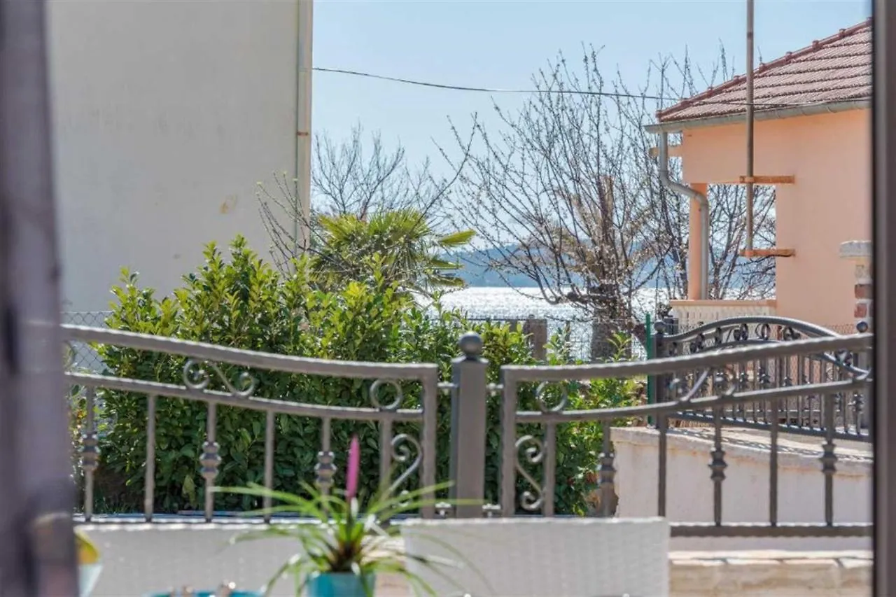 Stone Villa Gelosia Rustica With Pool Sukosan